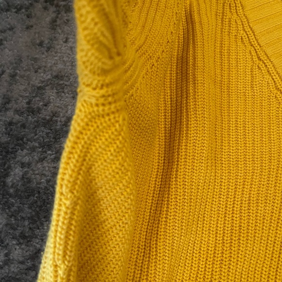 Express sweater - Picture 7 of 7